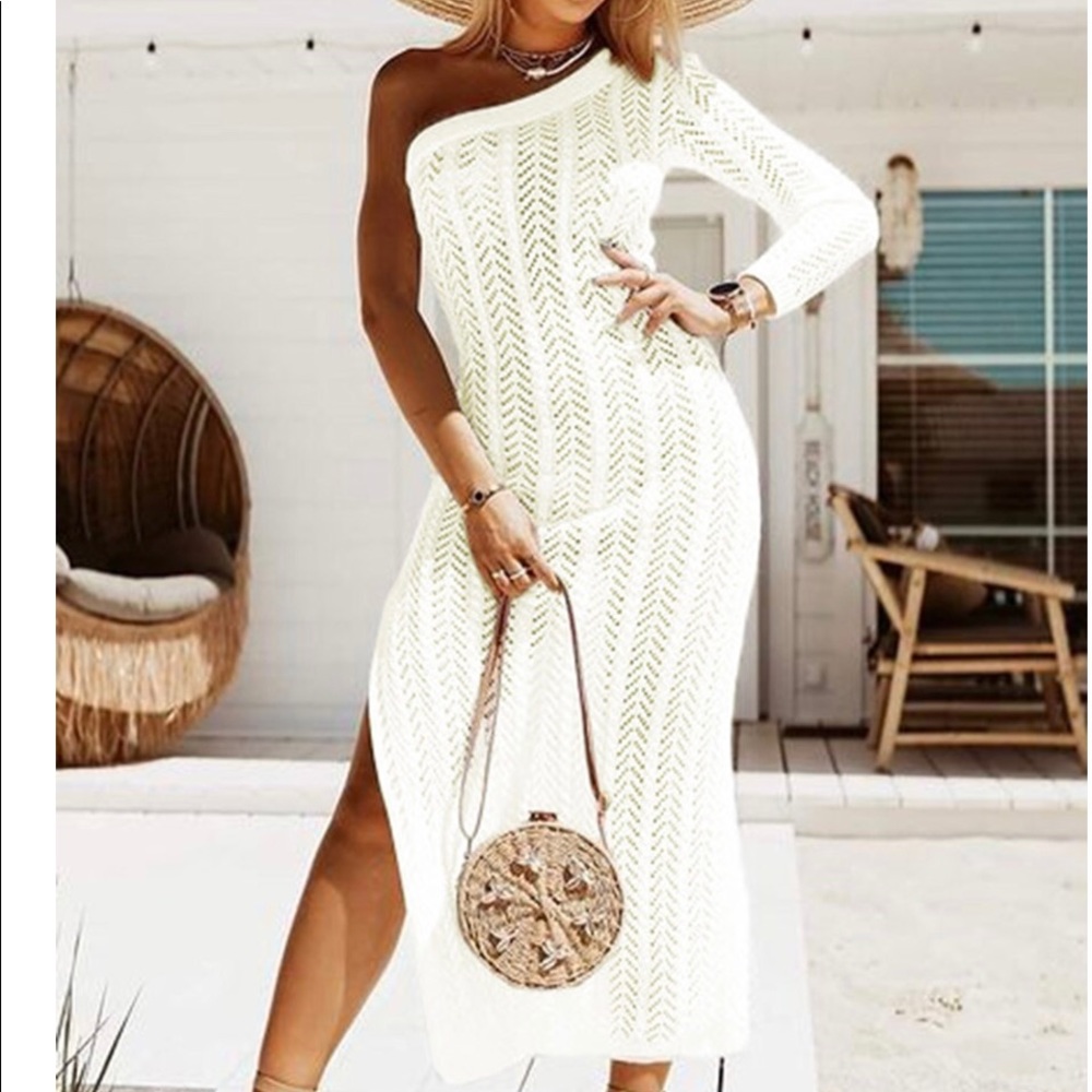 White Chevron Hollowed Knit One Shoulder Beach Dress